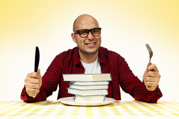 河南省鹤壁山城区到山东日照坐 小轿车有多少公里-